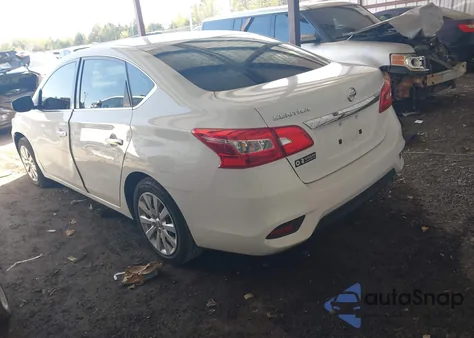 2017 Nissan Sentra S z USA, uszkodzony, nr VIN 3N1AB7AP1HY273777
